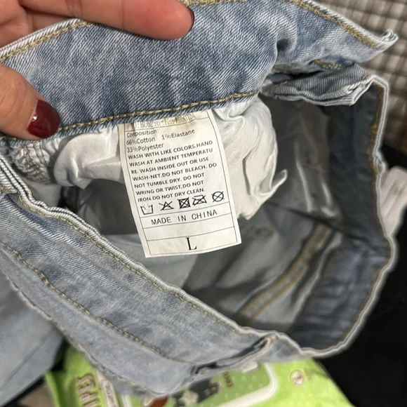 SHEIN shorts - Picture 5 of 6